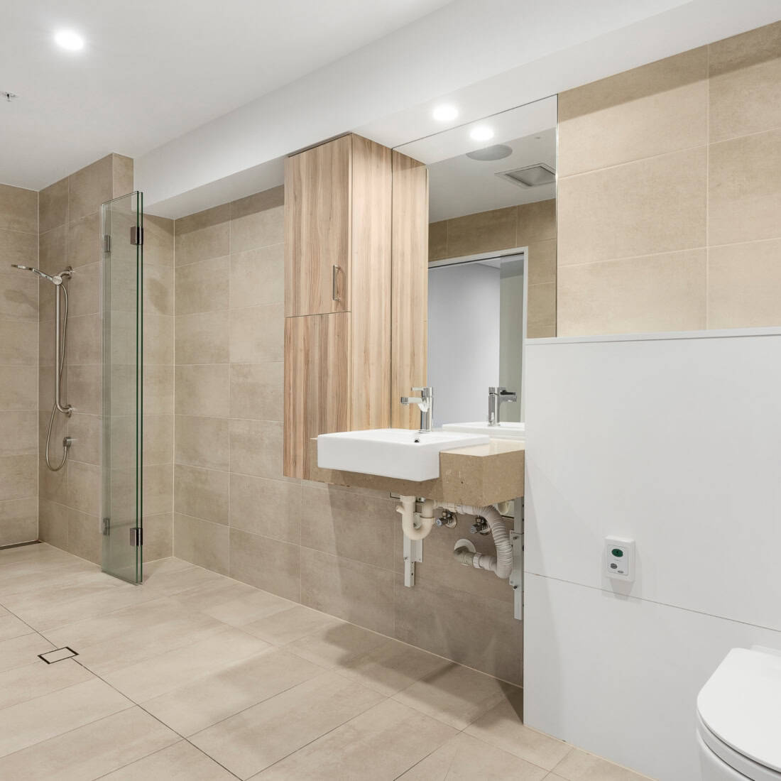 ed park bathroom 1