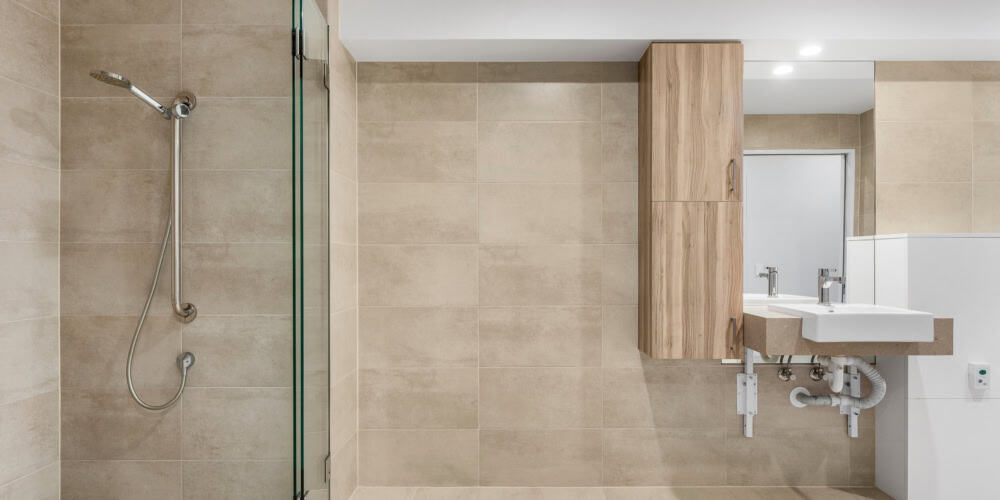 ed park bathroom 2